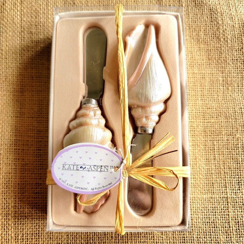 Kate Aspen Pink Pearlescent Shell Spreaders